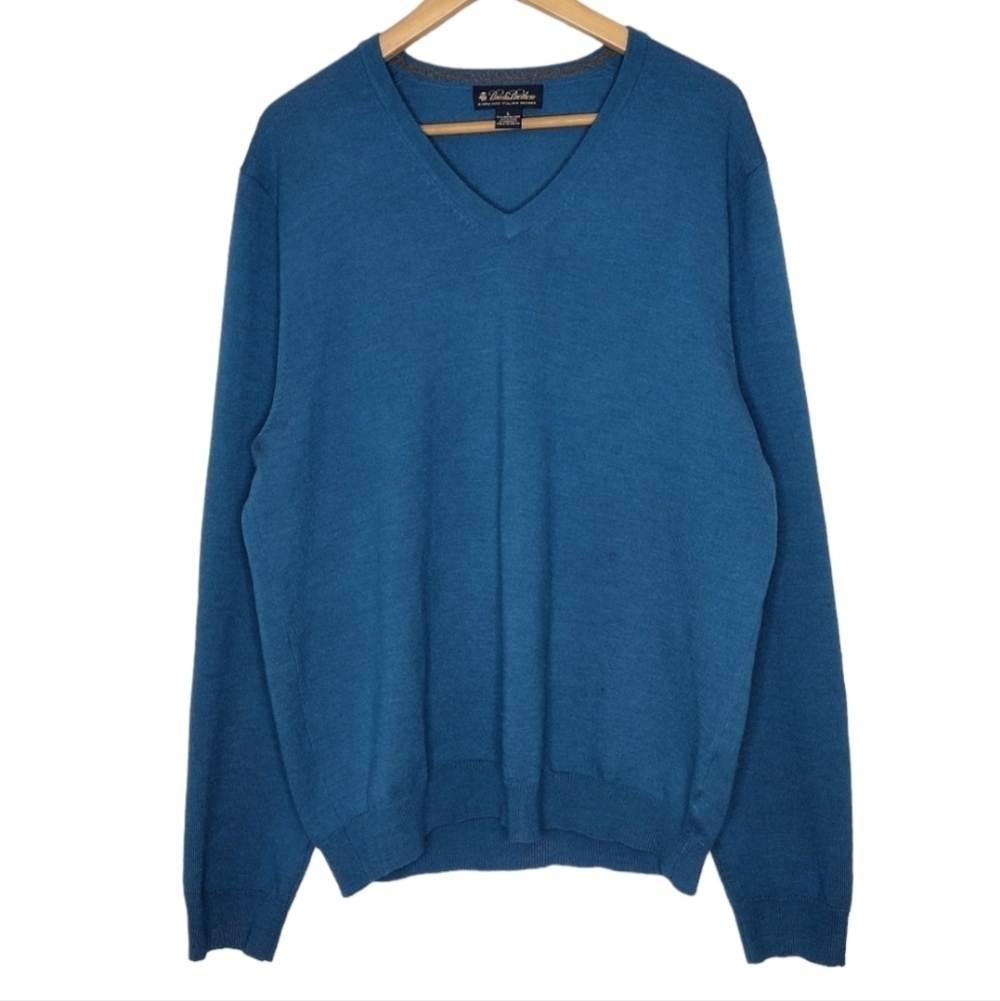 Brooks Brothers Merino Wool Blend Men's Pull Over V-Neck Sweater